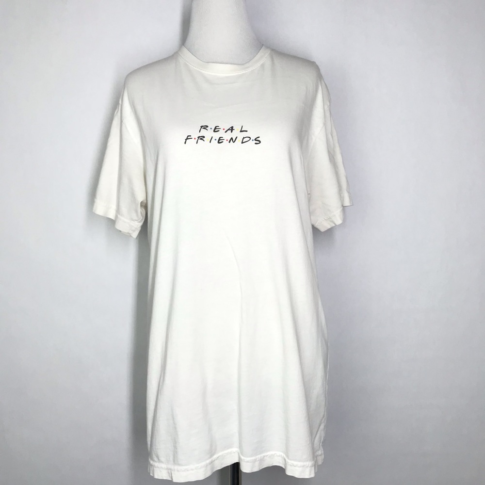 Cooke Collective White Size Medium Women’s Short Sleeve Real Friends Print Tee